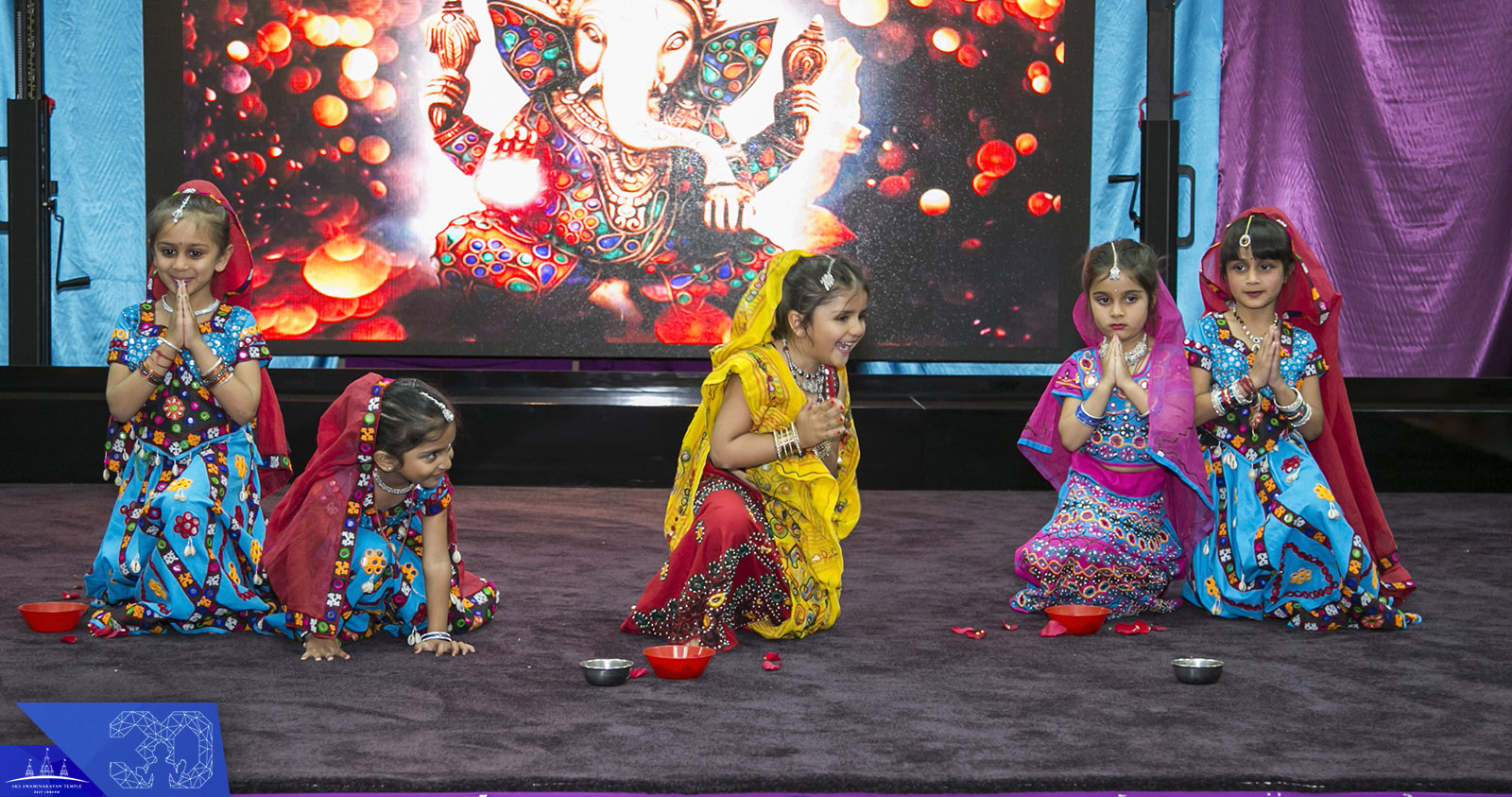 92 copy - ©1987-2017 SKS Swaminarayan Temple East London